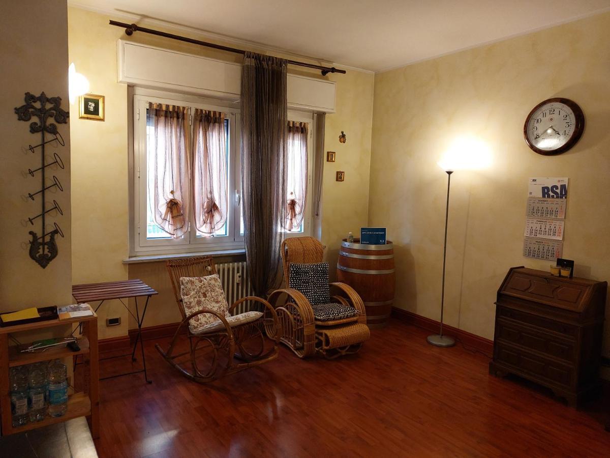 Asti Lovely Apartment ภายนอก รูปภาพ