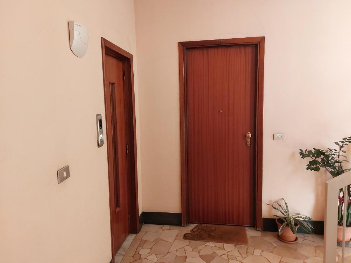 Asti Lovely Apartment ภายนอก รูปภาพ