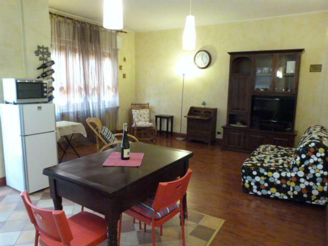 Asti Lovely Apartment ภายนอก รูปภาพ